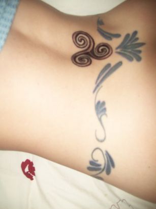Celtic Knot Back Tattoo Design